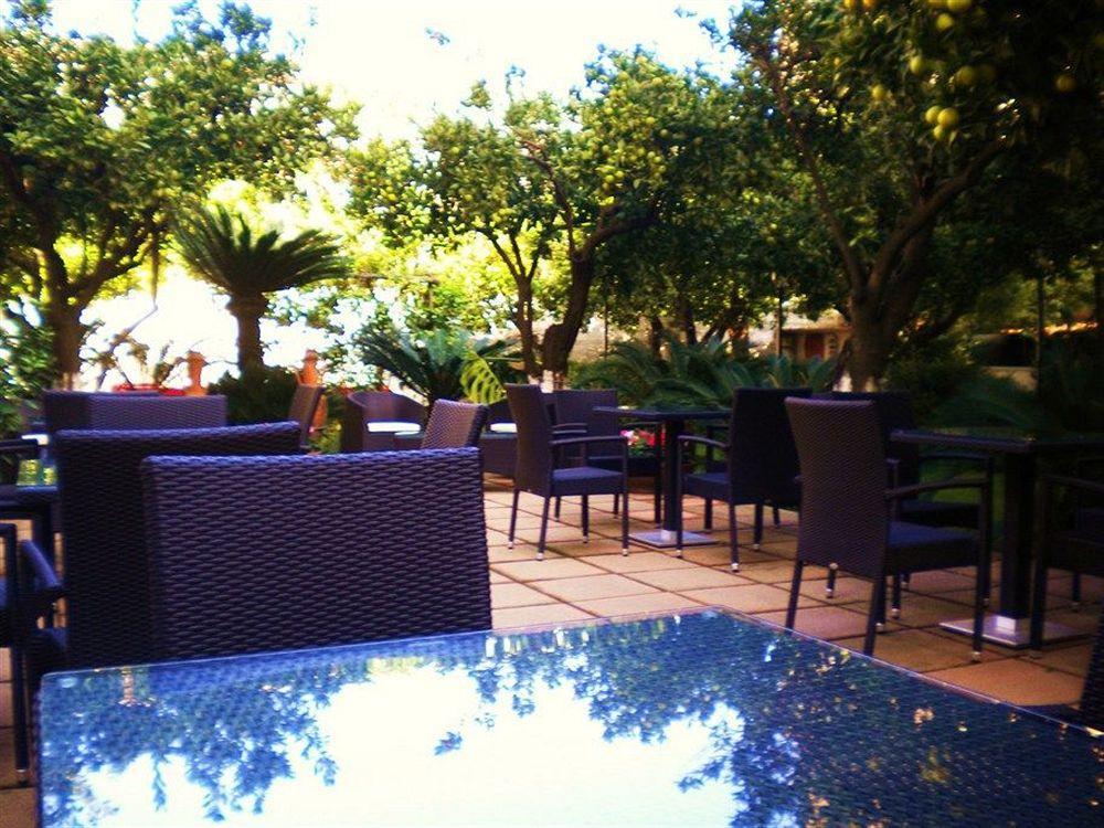 Hotel Diana Πομπηία Εξωτερικό φωτογραφία
