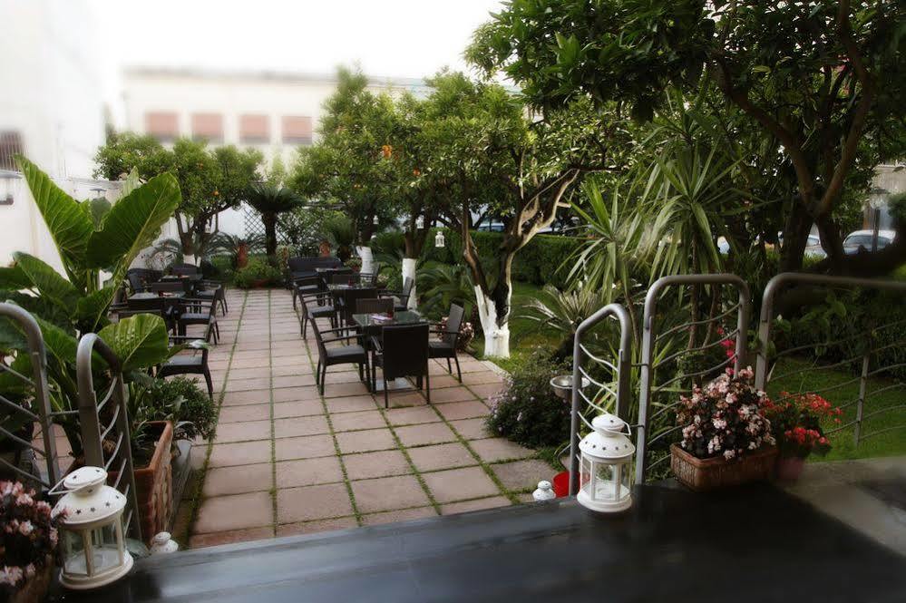 Hotel Diana Πομπηία Εξωτερικό φωτογραφία